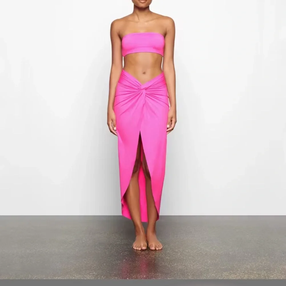 Skims Signature Swim Sarong Skirt and swim suit NWT